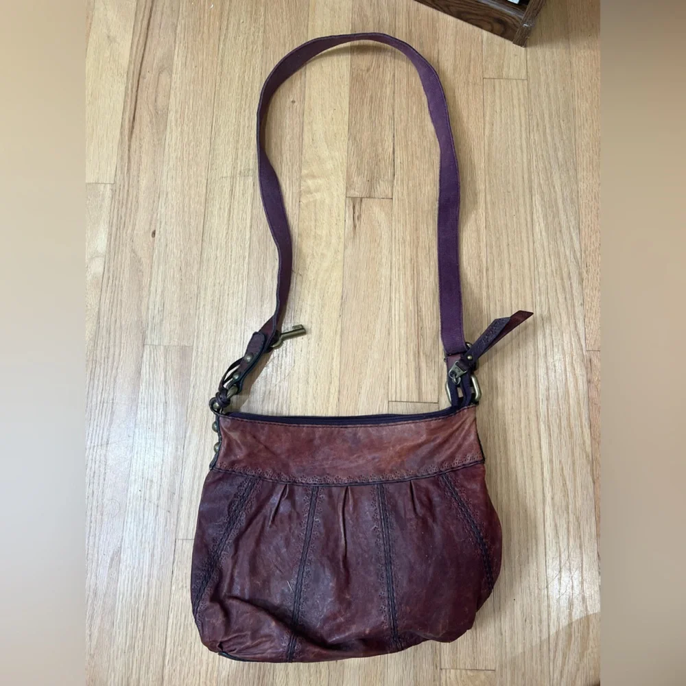 Leather Fossil Cross Body Bag- Purple - Picture 1 of 2